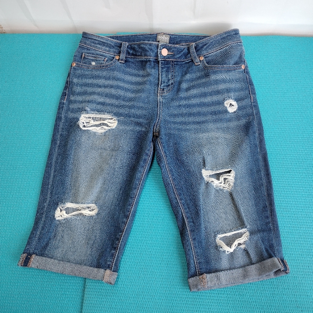 Soho Jeans Women's Ripped Bermuda Cuffed Denim Sz 6